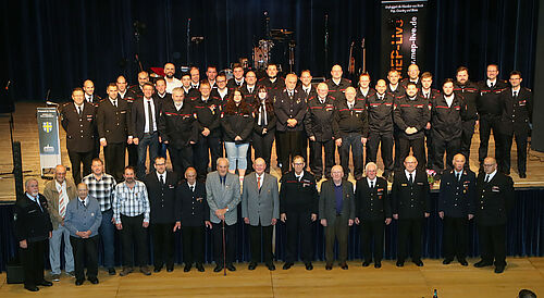 csm Feuerwehrehrungen 18 11 23  bo 1 klein f0737392e4