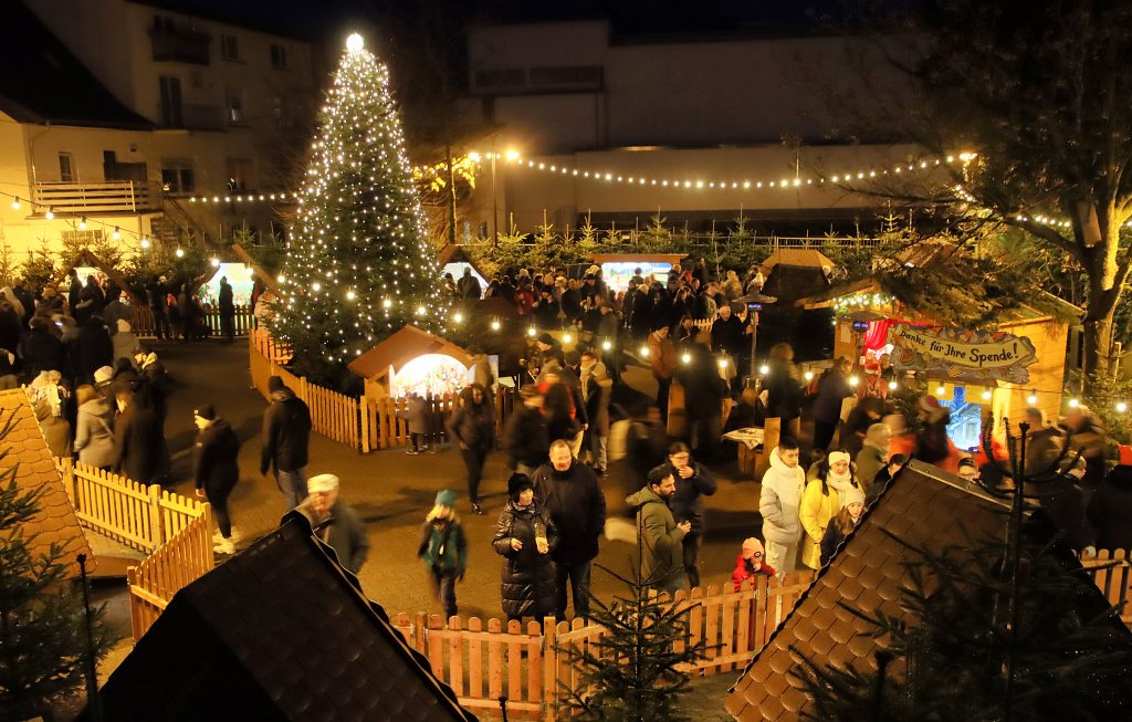 Weihnachtsmarkt-St Wendel- 08-12-24- bo-5