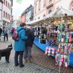 Besucher auf dem Palmmarkt