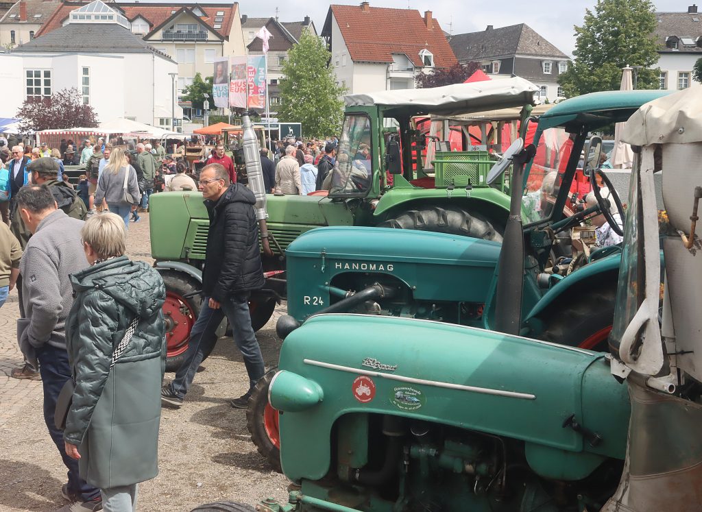 Bauern-Handwerker und Winzermarkt-25-05-25- bo-19